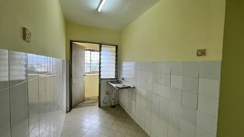 Flat for Sale at Desa Satu - Wesley Fu - Kitchen - PropertyGuru.com.my