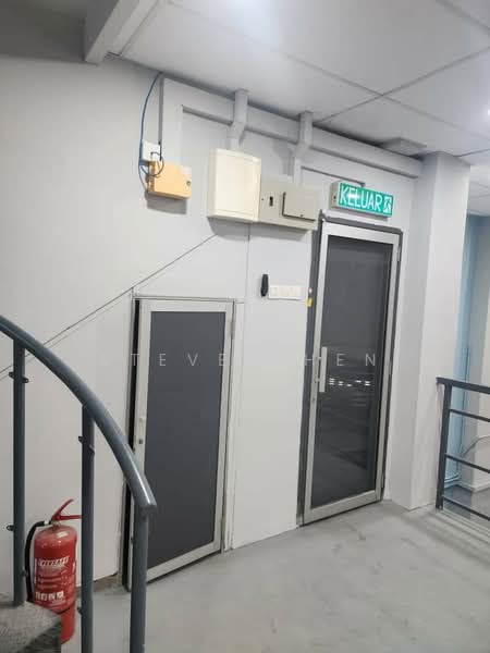 Shop for Rent in Pusat Bandar Rawang (Rawang) - Steve Chen - Corridor - PropertyGuru.com.my
