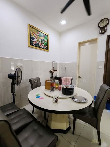 Cluster House for Sale in Setia Utama (Setia Alam) - Raymond Choo - Dining Room - PropertyGuru.com.my