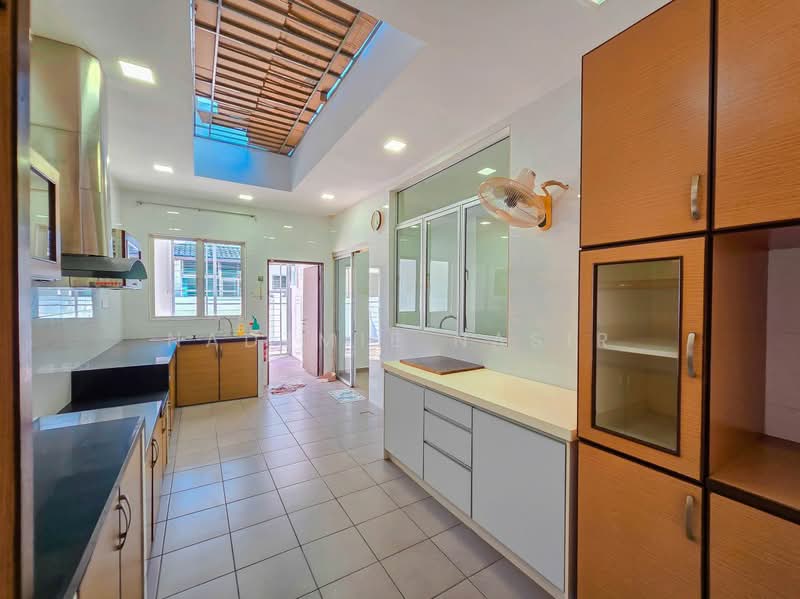Rumah Berkembar untuk Dijual di Taman Kajang Impian (Kajang) - Nadzmie Nasir - Kitchen - PropertyGuru.com.my