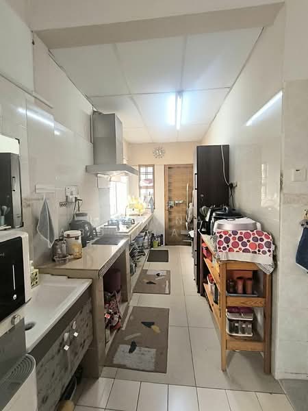 2-storey Terraced House for Sale in Shah Alam (Selangor) - Suhana Abdullah Sani - Kitchen - PropertyGuru.com.my
