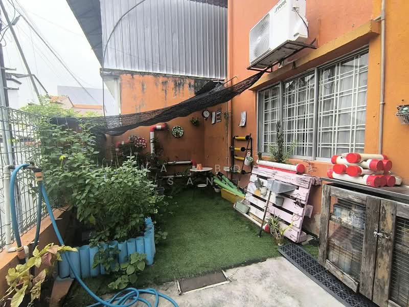 2-storey Terraced House for Sale in Shah Alam (Selangor) - Suhana Abdullah Sani - Exterior - PropertyGuru.com.my