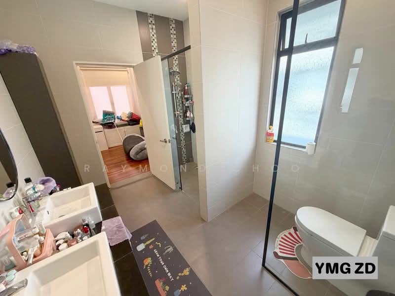Semi-Detached House for Sale in Setia Utama (Setia Alam) - Raymond Choo - Bathroom - PropertyGuru.com.my
