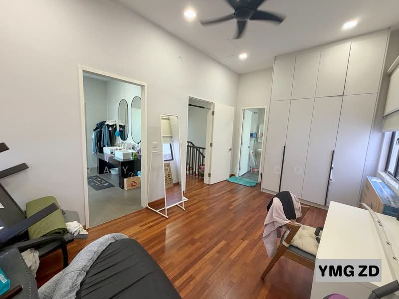 Semi-Detached House for Sale in Setia Utama (Setia Alam) - Raymond Choo - Bedroom - PropertyGuru.com.my