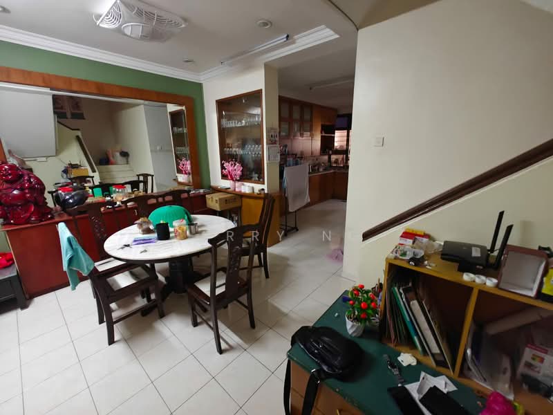 2-storey Terraced House for Sale in Taman Desa Cemerlang (Ulu Tiram) - Larry Ng - Dining Room - PropertyGuru.com.my