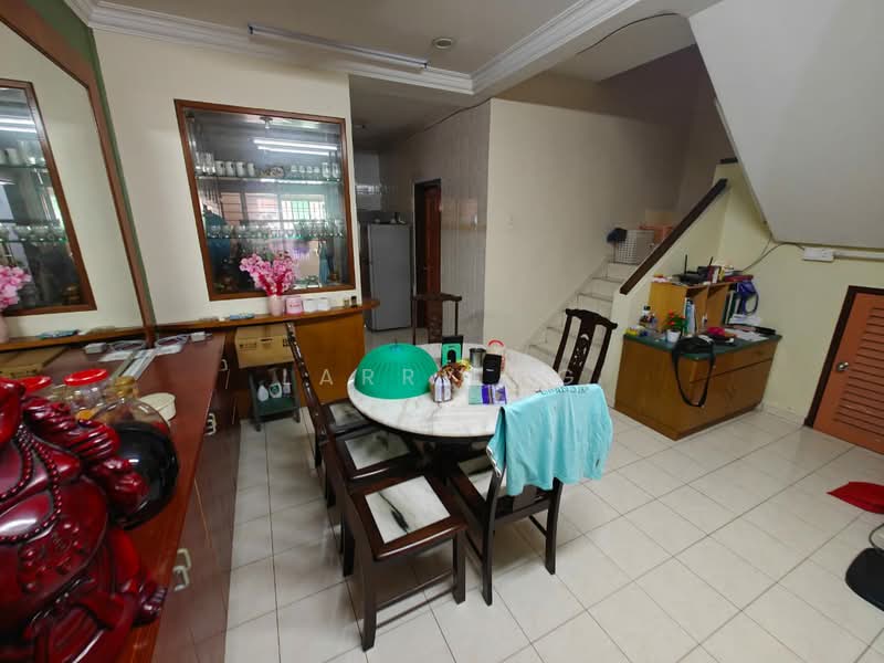 2-storey Terraced House for Sale in Taman Desa Cemerlang (Ulu Tiram) - Larry Ng - Dining Room - PropertyGuru.com.my