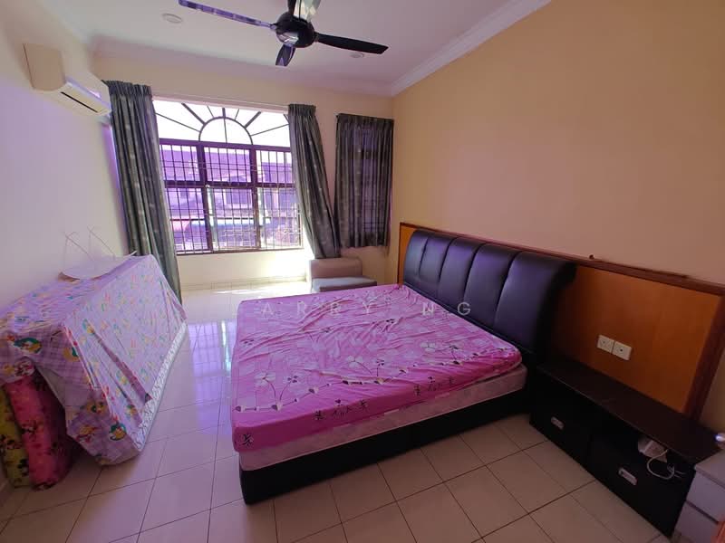 2-storey Terraced House for Sale in Taman Desa Cemerlang (Ulu Tiram) - Larry Ng - Bedroom - PropertyGuru.com.my