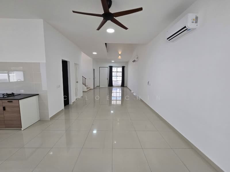 Cluster House for Rent in Iskandar Puteri (Nusajaya) (Johor) - Chloe Chin - Living Room - PropertyGuru.com.my