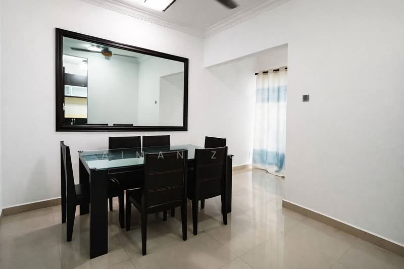 2-storey Terraced House for Sale in Putra Heights (Subang Jaya) - AIMAN ZUHDI - Dining Room - PropertyGuru.com.my