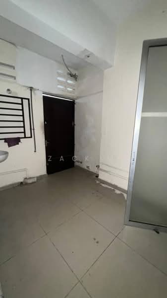 Shop / Office for Sale in Pulau Tikus (Penang) - Zack M - Interior - PropertyGuru.com.my