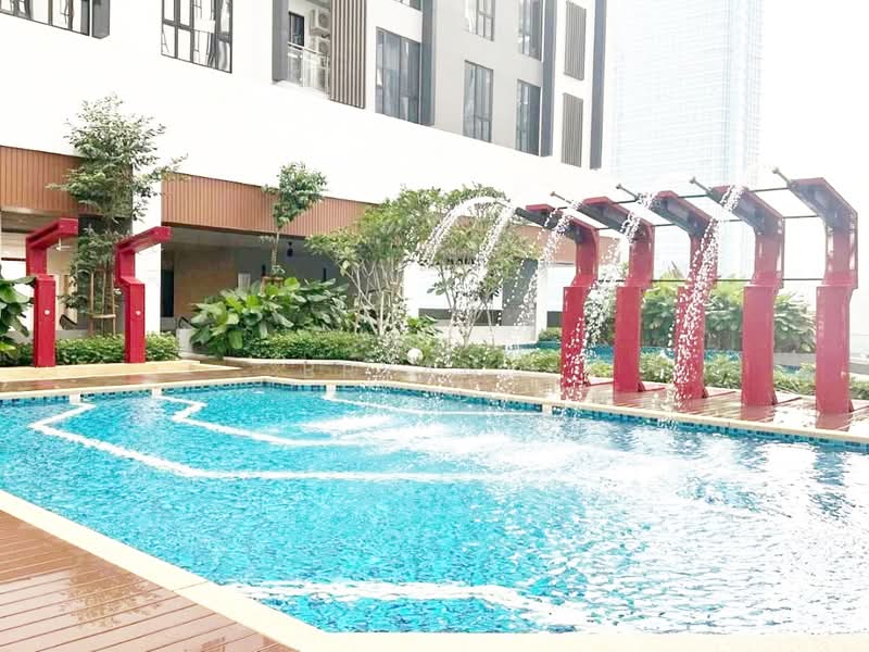 Service Residence for Rent at The Sentral Suites - Bryan . - Pool - PropertyGuru.com.my