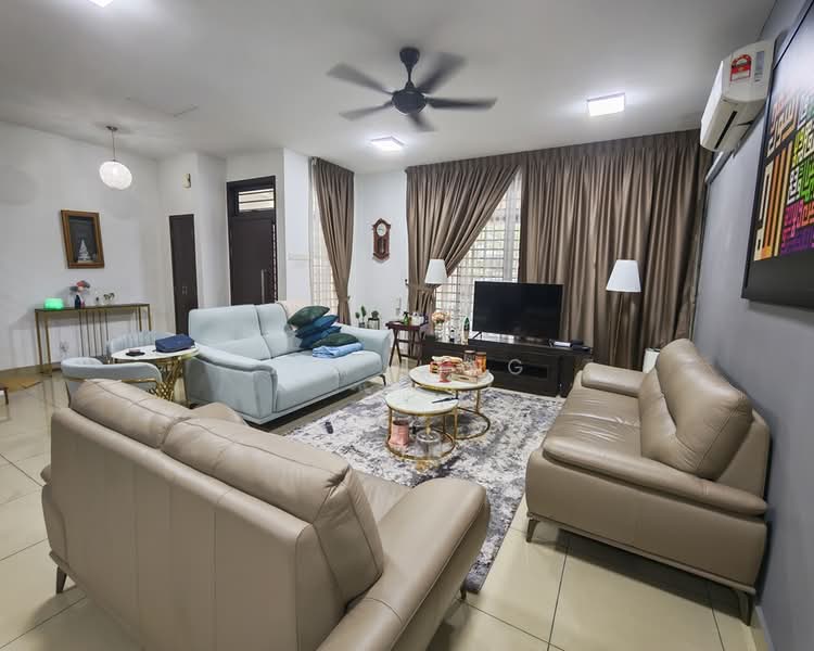 Rumah Teres 2 Tingkat untuk Dijual di Laman Glenmarie (Shah Alam) - Jim Ling - Living Room - PropertyGuru.com.my