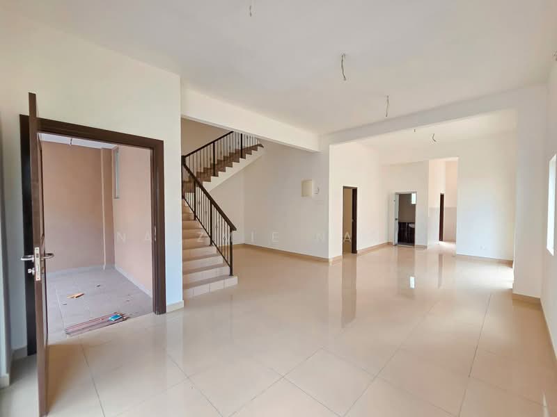 Semi-Detached House for Sale in Taman Ramal Suria (Bangi) - Nadzmie Nasir - Interior - PropertyGuru.com.my