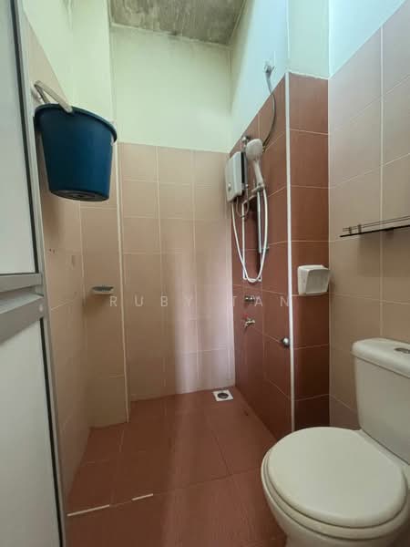 Cluster House for Sale in Johor Bahru (Johor) - Ruby Tan - Bathroom - PropertyGuru.com.my