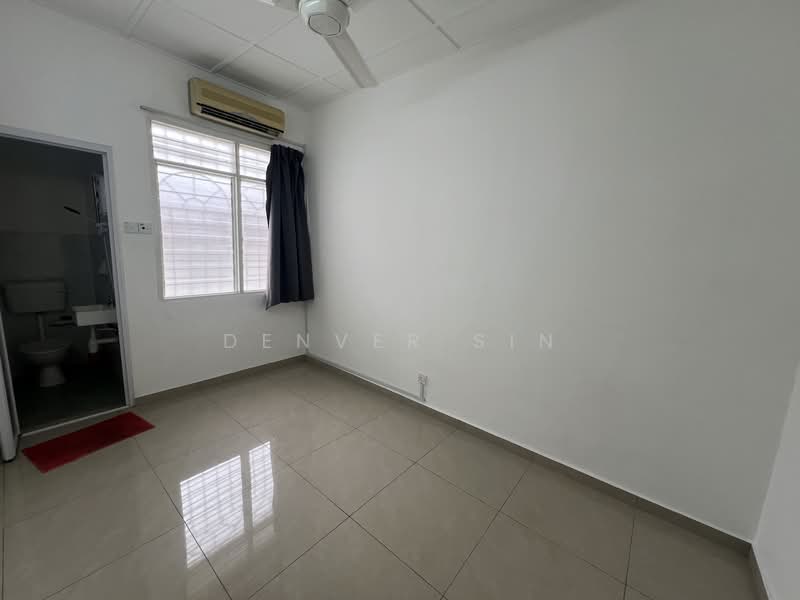 2-storey Terraced House for Sale in Bandar Mahkota Cheras (Cheras) - Denver Sin - Bathroom - PropertyGuru.com.my