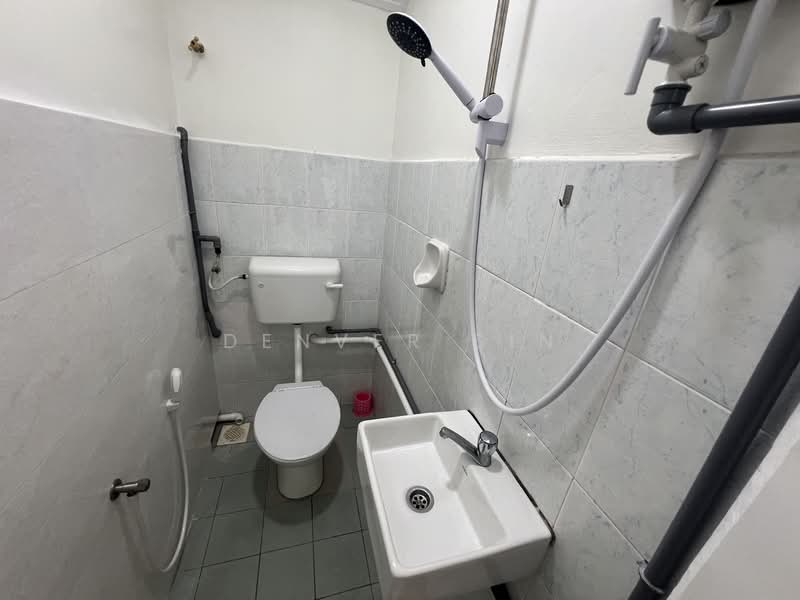 2-storey Terraced House for Sale in Bandar Mahkota Cheras (Cheras) - Denver Sin - Bathroom - PropertyGuru.com.my