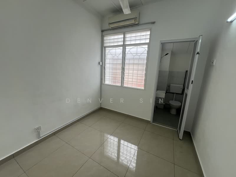 2-storey Terraced House for Sale in Bandar Mahkota Cheras (Cheras) - Denver Sin - Bathroom - PropertyGuru.com.my