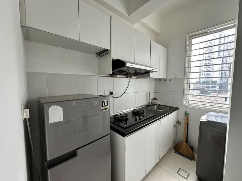 Service Residence for Rent at Suria @ North Kiara - Kevin Tew - Kitchen - PropertyGuru.com.my