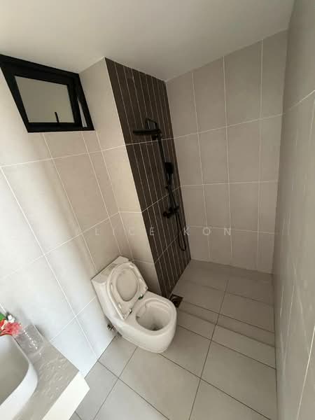 Condominium for Sale at Milano Eight - Alice Kon - Bathroom - PropertyGuru.com.my