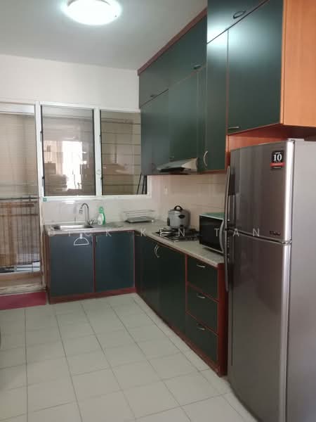 Kondominium untuk Dijual di Gurney Park Condominium - Dick Ken Tan - Kitchen - PropertyGuru.com.my