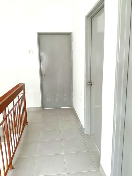 Rumah Teres 2 Tingkat untuk Dijual di Taman Impian Putra (Bangi) - Nadzmie Nasir - Corridor - PropertyGuru.com.my
