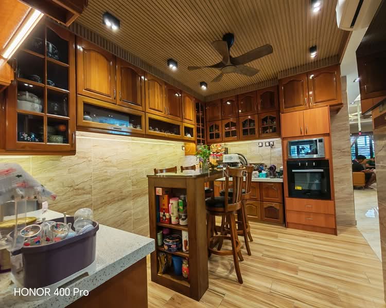 2-storey Terraced House for Sale in Kota Kemuning (Shah Alam) - Jim Ling - Kitchen - PropertyGuru.com.my