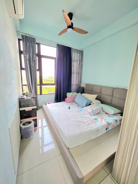 Service Residence for Sale at D'Summit Residences - Elvis Ku - Bedroom - PropertyGuru.com.my