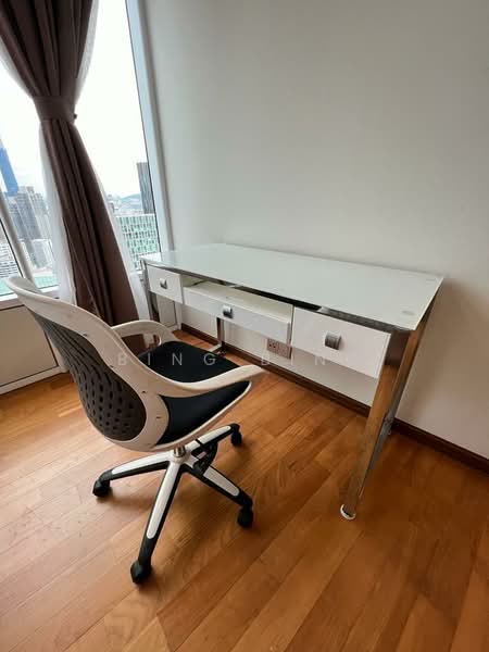 Service Residence for Sale at Sky Suites @ KLCC - Bing Bing - Study - PropertyGuru.com.my