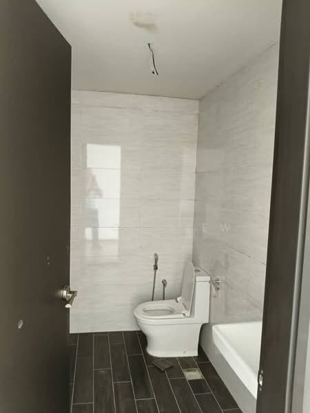 Condominium for Sale at Eco Terraces - Boon Siew - Bathroom - PropertyGuru.com.my