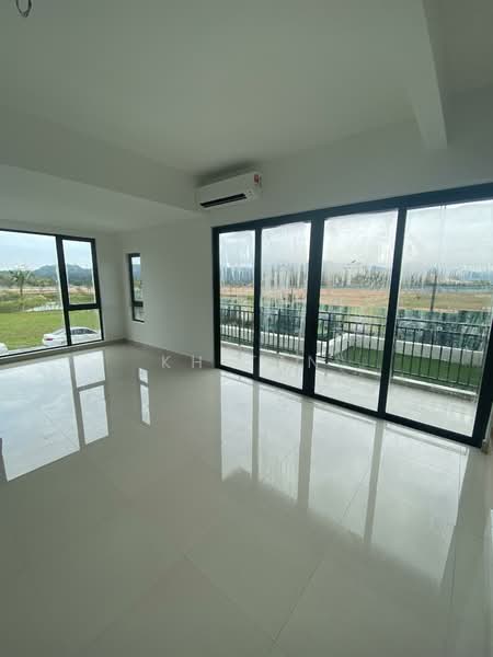 1.5-storey Terraced House for Sale in Diamond City (Semenyih) - KH Tan - Balcony - PropertyGuru.com.my