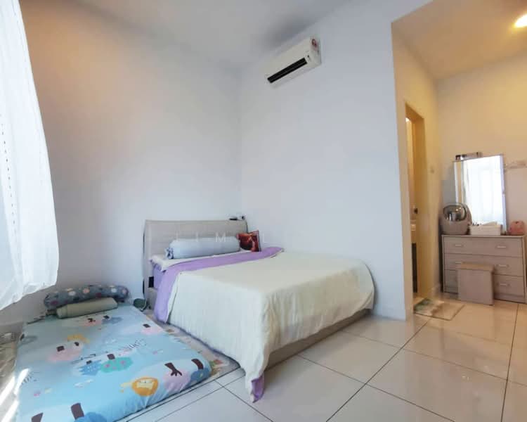 Servis Apartment untuk Dijual di Skypod Residence - Jim Ling - Bedroom - PropertyGuru.com.my