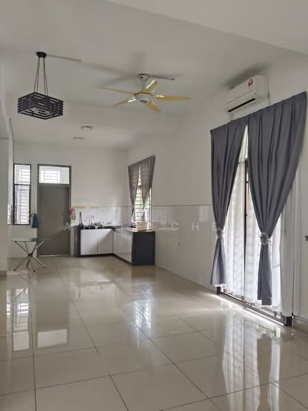Rumah Teres 2 Tingkat untuk Disewa di Taman Redang (Johor Bahru) - Apple Chey - Kitchen - PropertyGuru.com.my