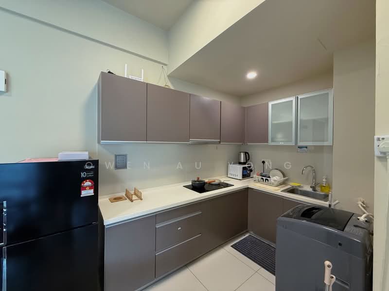 Servis Apartment untuk Disewa di Regalia Residence - Owen Au Yong - Kitchen - PropertyGuru.com.my