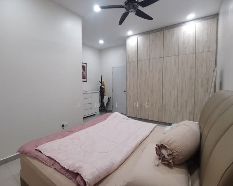 2-storey Terraced House for Sale in Bandar Rimbayu (Telok Panglima Garang) - Jim Ling - Bedroom - PropertyGuru.com.my