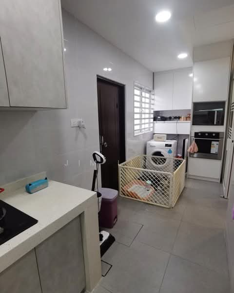 2-storey Terraced House for Sale in Bandar Rimbayu (Telok Panglima Garang) - Jim Ling - Kitchen - PropertyGuru.com.my