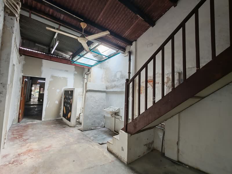 Shop for Sale in Tengkera (Melaka City) - Tim Piong - Interior - PropertyGuru.com.my