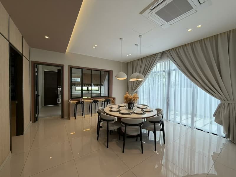 Semi-Detached House for Sale in Austin Crest (Johor Bahru) - Darren Mong - Dining Room - PropertyGuru.com.my