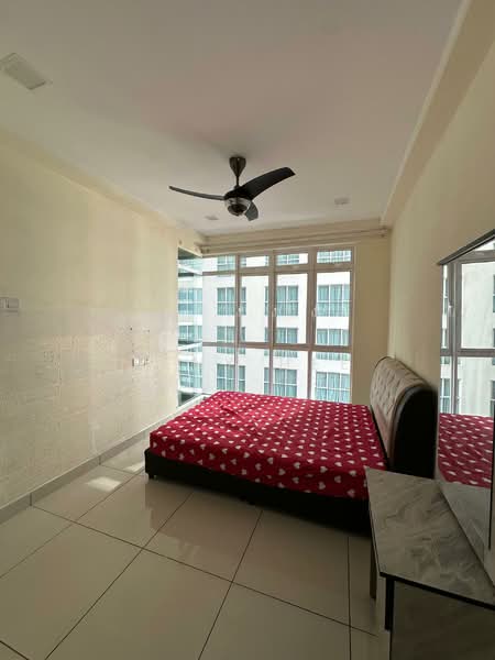 Servis Apartment untuk Disewa di KSL Residence @ Daya - Reny Hee - Bedroom - PropertyGuru.com.my