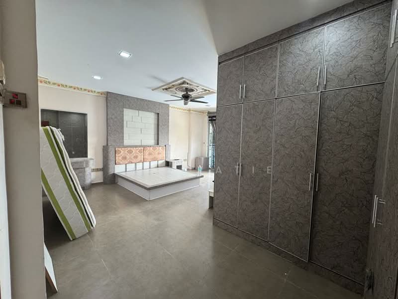 Rumah Teres 2 Tingkat untuk Disewa di Saujana Damansara (Damansara Damai) - Faiz Yatie - Bedroom - PropertyGuru.com.my