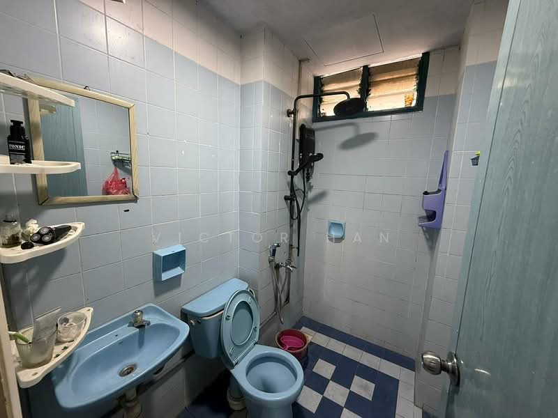 Pangsapuri untuk Dijual di Tasik Heights Apartment - Victor Han - Bathroom - PropertyGuru.com.my