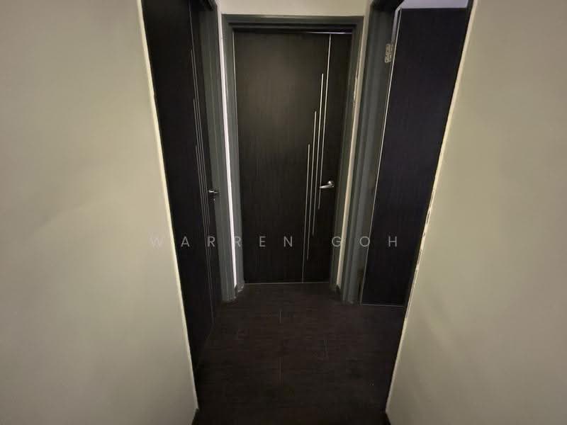 Rumah Teres 2-Tingkat untuk Dijual di Shah Alam (Selangor) - Warren Goh - Corridor - PropertyGuru.com.my