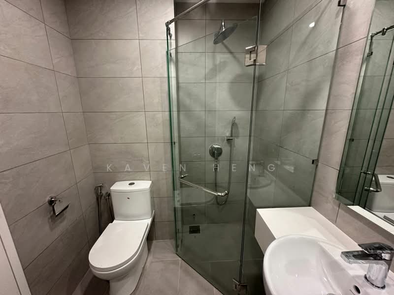 Service Residence for Rent at Dorsett Waterfront Subang - Kaven Heng - Bathroom - PropertyGuru.com.my