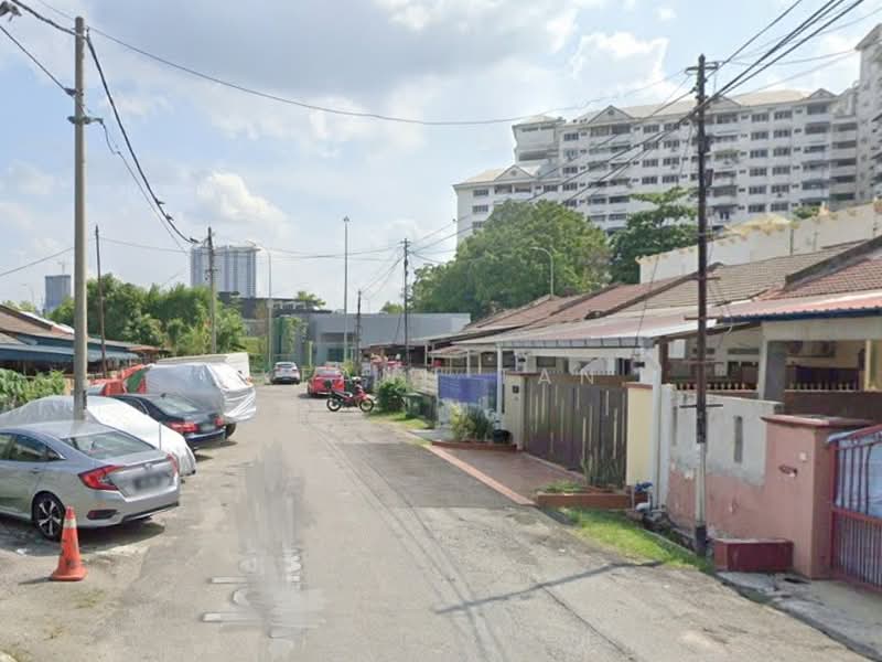 1-storey Terraced House for Sale in Jalan Ipoh (Kuala Lumpur) - Keanu Tan - Exterior - PropertyGuru.com.my