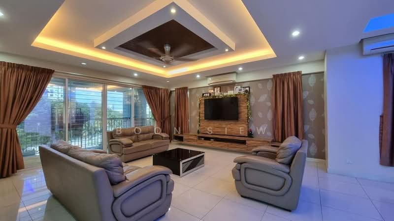 Kondominium untuk Dijual di Platino Condominium - Boon Siew - Living Room - PropertyGuru.com.my