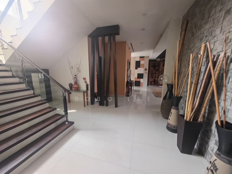 Bungalow House untuk Dijual di Taman Yarl (Jalan Klang Lama (Old Klang Road)) - Bobo Lee - Entrance - PropertyGuru.com.my