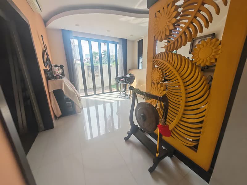 Bungalow House untuk Dijual di Taman Yarl (Jalan Klang Lama (Old Klang Road)) - Bobo Lee - Living Room - PropertyGuru.com.my