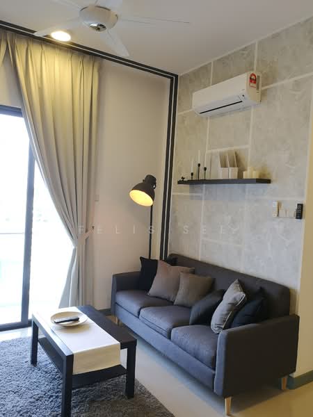 Servis Apartment untuk Disewa di South View - Felis See - Living Room - PropertyGuru.com.my