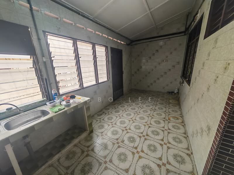 2-storey Terraced House for Sale in Taman Overseas Union (Taman Oug) (Jalan Klang Lama (Old Klang Road)) - Bobo Lee - Kitchen - PropertyGuru.com.my