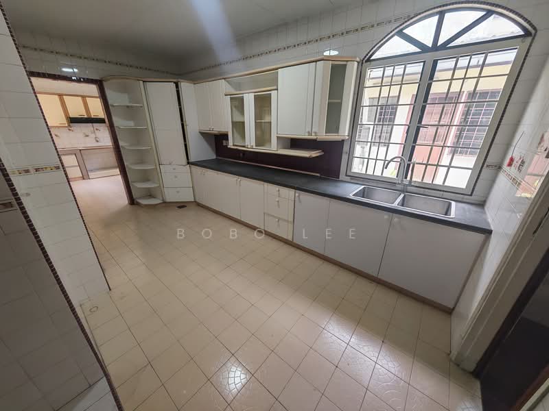 2-storey Terraced House for Sale in Taman Overseas Union (Taman Oug) (Jalan Klang Lama (Old Klang Road)) - Bobo Lee - Kitchen - PropertyGuru.com.my