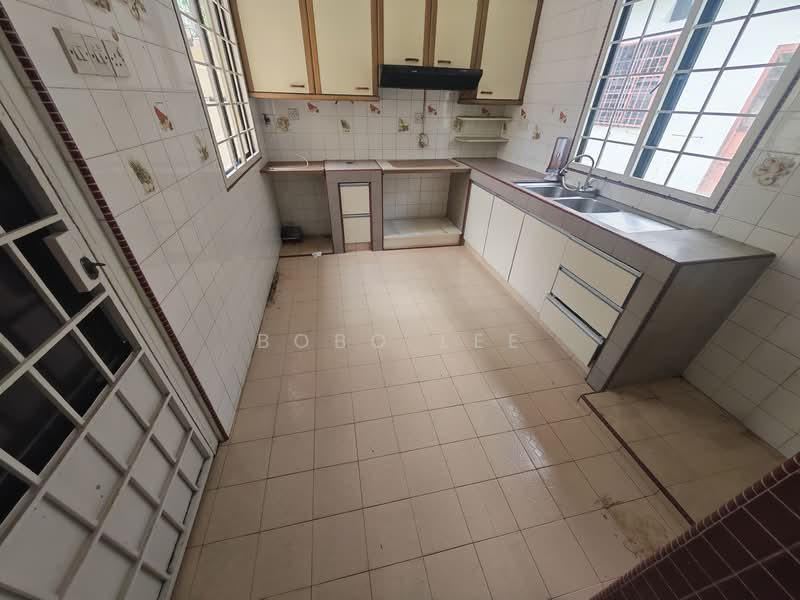 2-storey Terraced House for Sale in Taman Overseas Union (Taman Oug) (Jalan Klang Lama (Old Klang Road)) - Bobo Lee - Kitchen - PropertyGuru.com.my